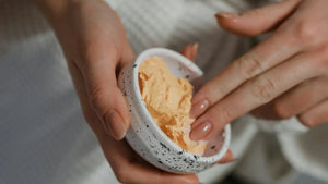 Using Clay Masks for Breakouts: Turmeric's Role