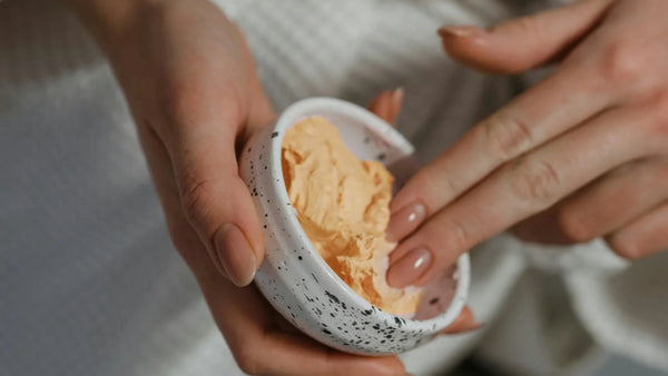 Using Clay Masks for Breakouts: Turmeric's Role