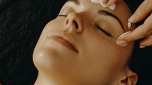 Gentle Acne Treatments: The Role of Turmeric Masks